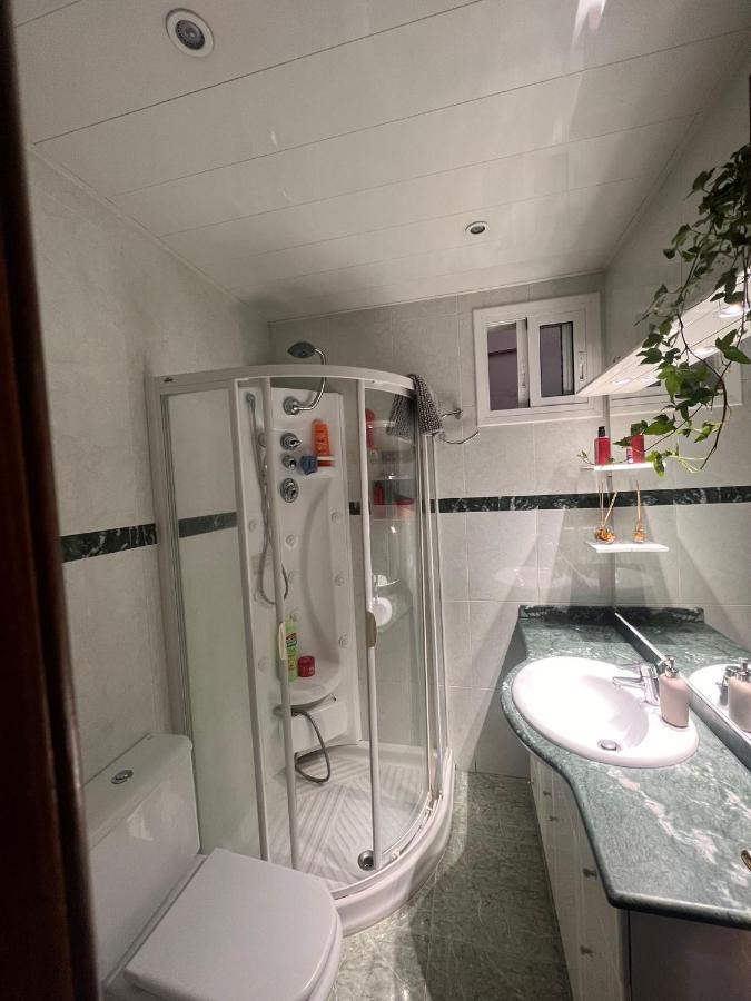 Room Familiar Sants Barcelona Kültér fotó